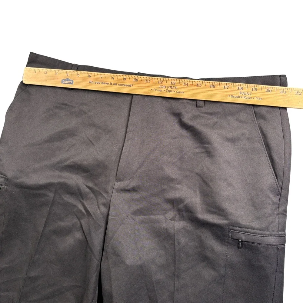 IZOD XFG Cargo Shorts Mens‎ 42 Black Performance Golf Active Utility Pocket